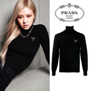 [국내배송]프라다 밀라노 자수 커플 터틀넥