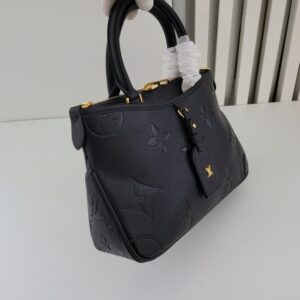 [국내배송]루이비통 트라이아논 토트백 M46488