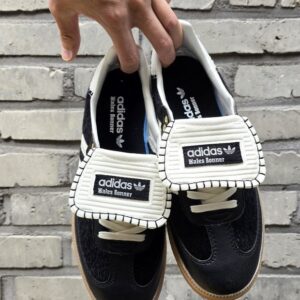 [국내배송]아디다스 X 웨일스보너 삼바 블랙