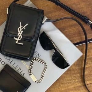 [국내배송]입생로랑 솔페리노 미니백