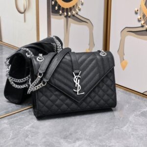 [국내배송]입생로랑 엔벨로프 마틀라세 숄더백