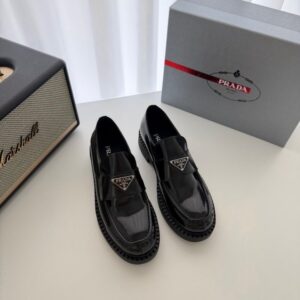 [국내배송]프라다 초콜릿 브러시드 로퍼