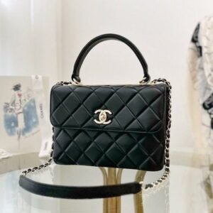 [국내배송]샤넬 트렌디CC 스몰 탑핸들백 A92236