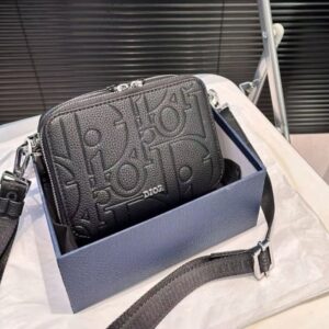 [국내배송]디올 투지퍼백 레더