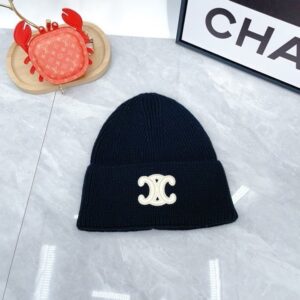 [국내배송]셀린느 패치 심플 비니