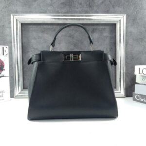 [국내배송]펜디 피카부 미디엄 백