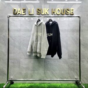 [국내배송]셀린느 24FW 로고 후드 니트